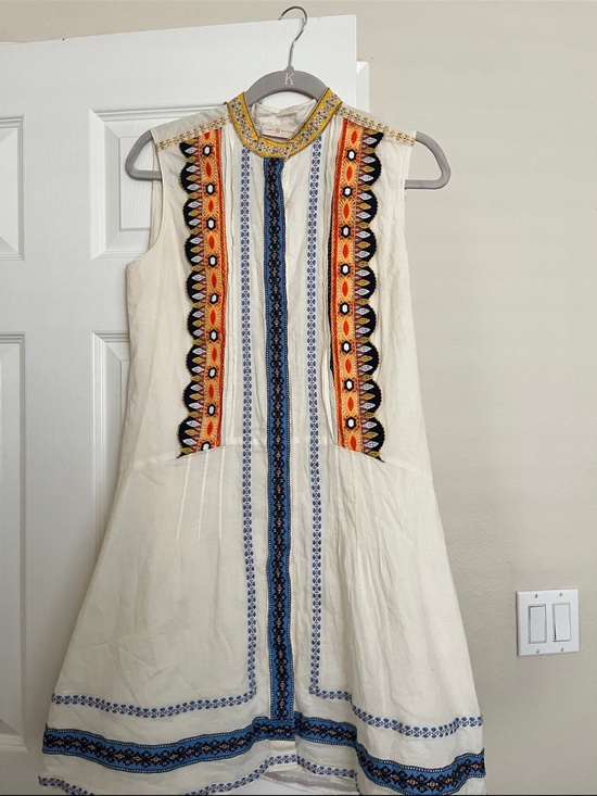 Tory Burch Dresses & Skirts - Tory Burch Cream Sleeveless Dress with Blue & Orange Embroidery